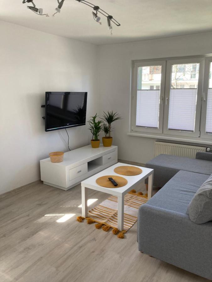 Apartament Uznamska Ambasada 슈비노우이스쳬 외부 사진