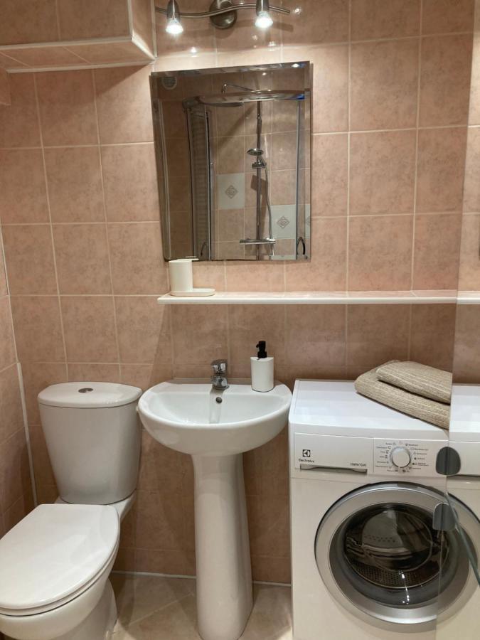Apartament Uznamska Ambasada 슈비노우이스쳬 외부 사진